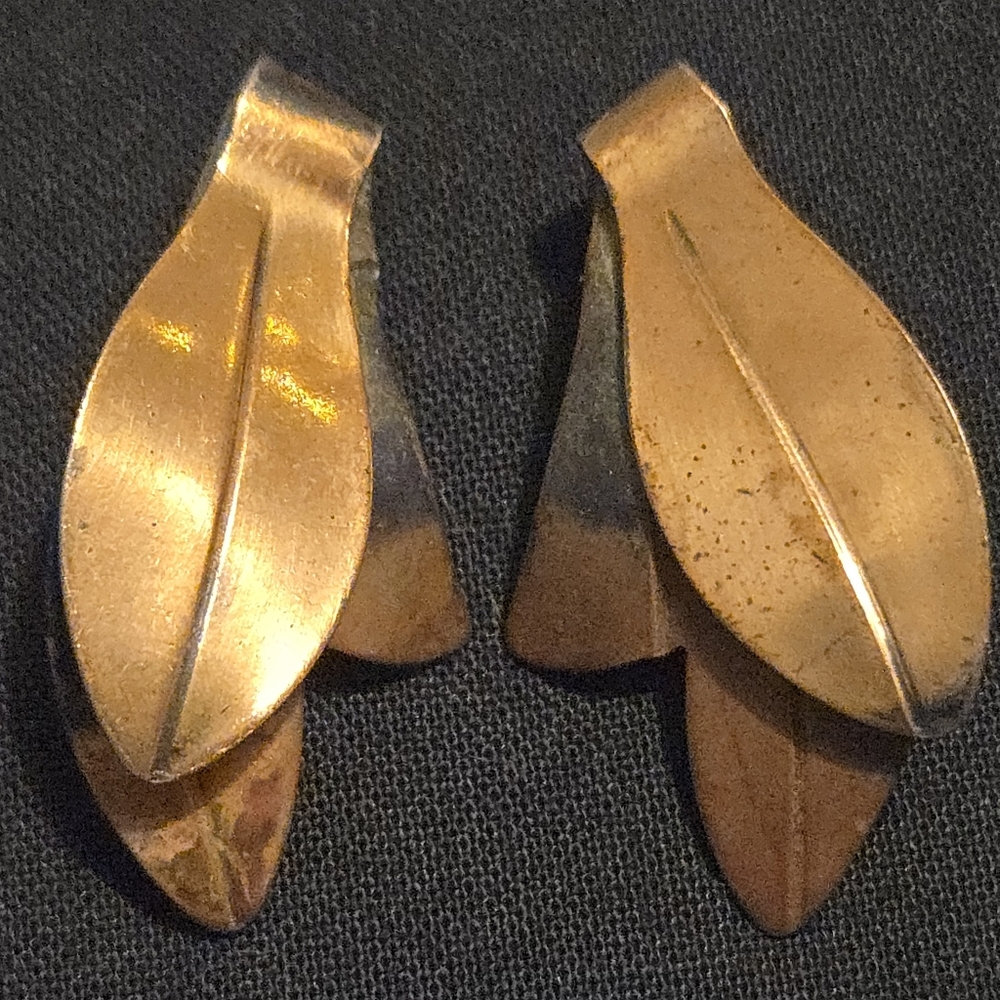Vintage Artisan Crafted Copper Leaf Earrings - Picture 2 of 5